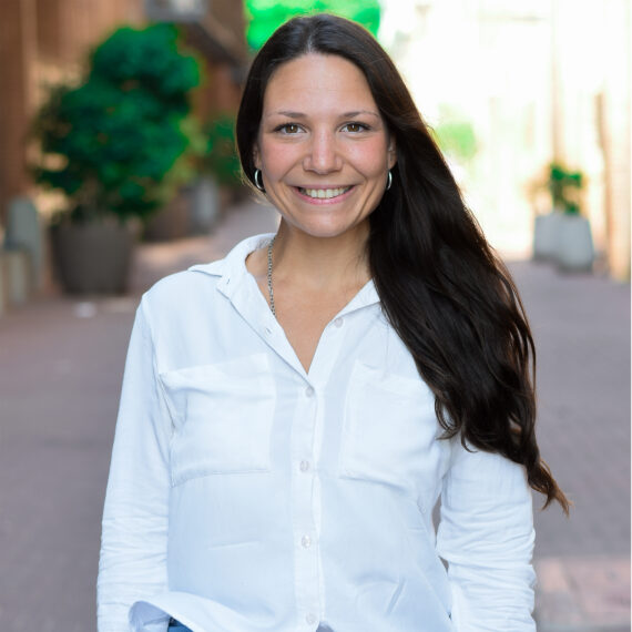 Anabella Berdinelli, coordinadora de Comunicación y Eventos en JA Santa Fe